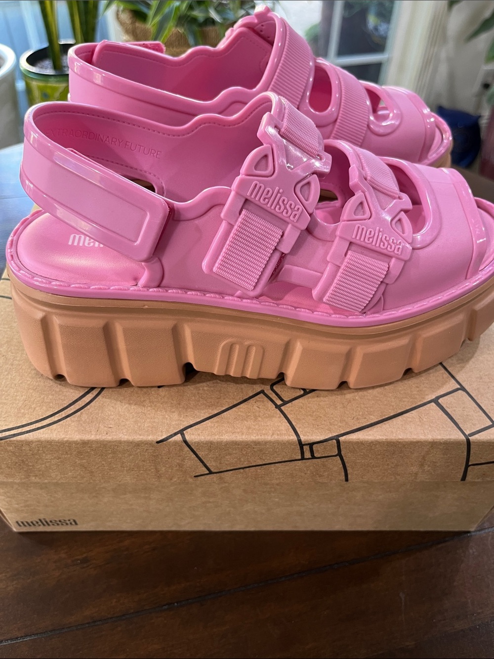 Melissa Pink Chunky Platform Buckle Sandals with Tan Sole New in Box  size 7